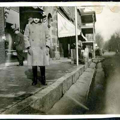 photo taken north side of 100 block W. Washington St. (ARC499-34)