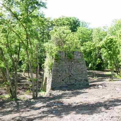 Shannondale iron furnace: Copyright: E. C. Field; Origformat: Other