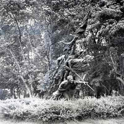 North Carolina Monument statue showing five soldiers in Gettysburg, Pa.