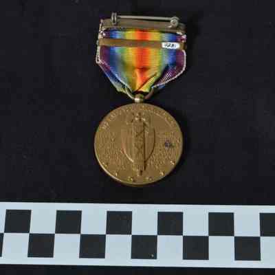 Marshall Mason's World War I Victory Medal - back