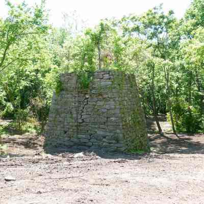 Shannondale iron furnace: Copyright: E. C. Field; Origformat: Other
