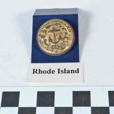 Button with Rhode Island state seal