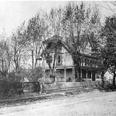 McCurdy-Wysong House at 502 South Samuel Street