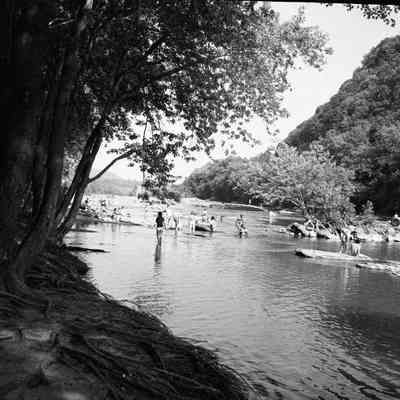 Crowds and traffic September 4 and 5, Labor Day weekend, Harpers Ferry