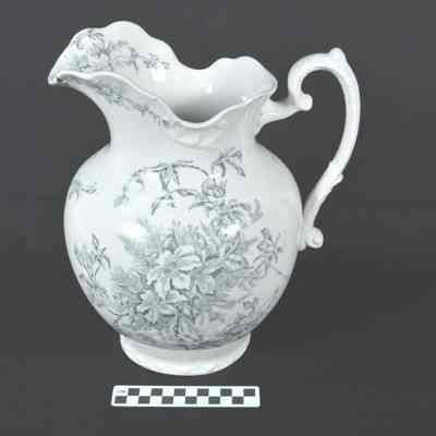 Wash pitcher