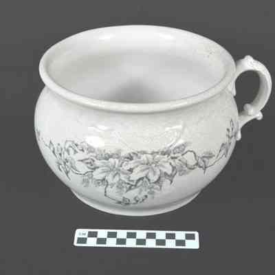 Chamber pot