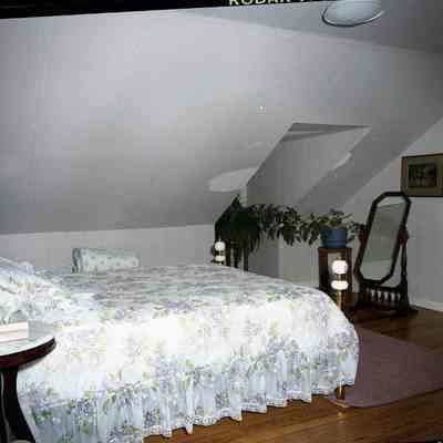 Carriage House - interiors