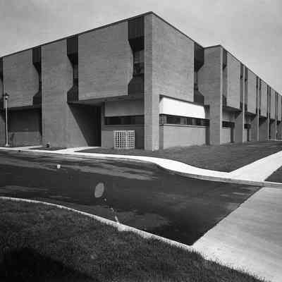 Jefferson Memorial Hospital, May 10, 1975