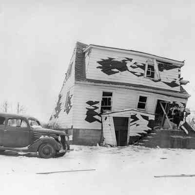 Halltown dynamite truck explosion - house white, destroyed by explosion
