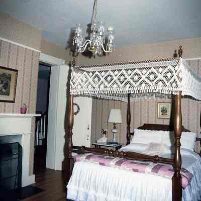 Carriage House - interiors