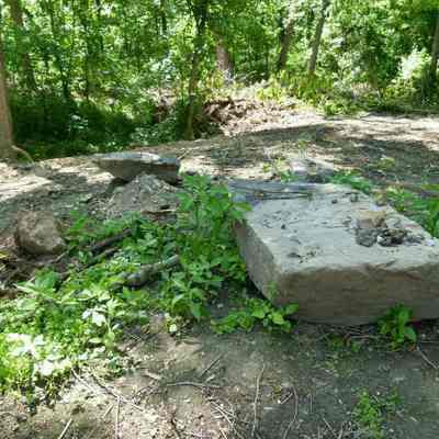 Shannondale iron furnace: Copyright: E. C. Field; Origformat: Other