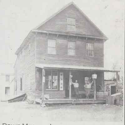 Strider's Store, Leetown (IMG3908130)