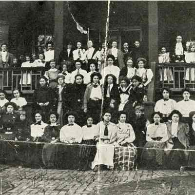 Class at Stephenson's Seminary, c. 1908
