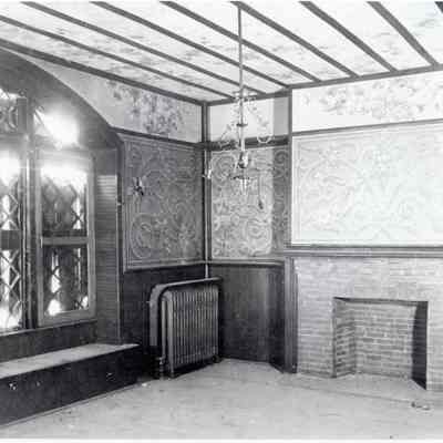 Scottish castle on Bolivar Heights, interior view of first floor