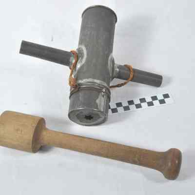 Tin cylindrical press with seven pointed star hole for making cookies