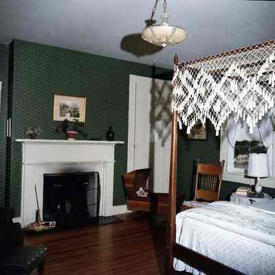 Carriage House - interiors