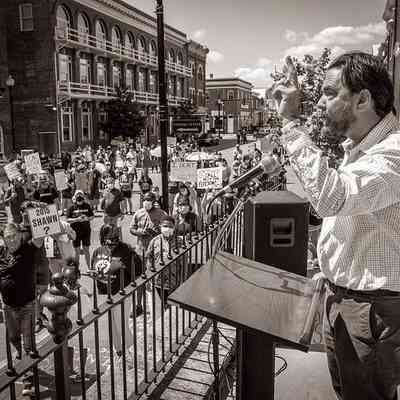 Man giving speech at Black Lives Matter rally (IMG3915006)