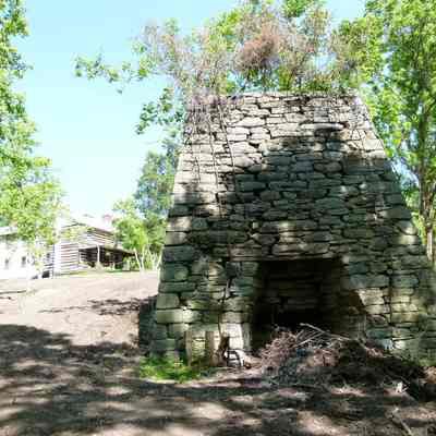 Shannondale iron furnace: Copyright: E. C. Field; Origformat: Other