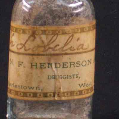 Pharmacy bottle with cork stopper label