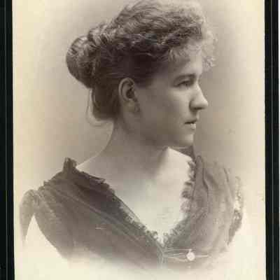 Portrait of a young woman
