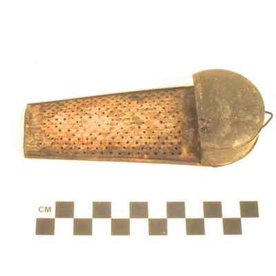 Tin nutmeg grater