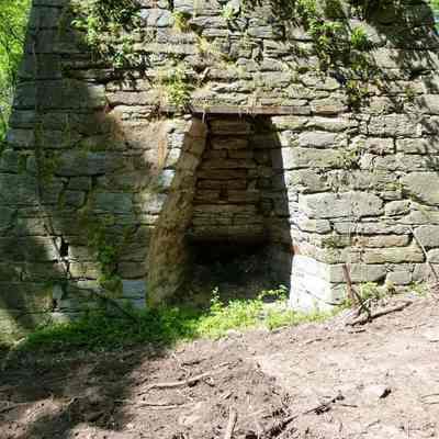 Shannondale iron furnace: Copyright: E. C. Field; Origformat: Other