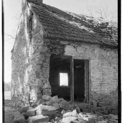 Sunrise house in ruins