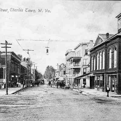 Washington Street looking west from Public Square