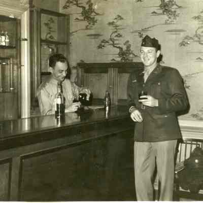 London Barroom, World War II