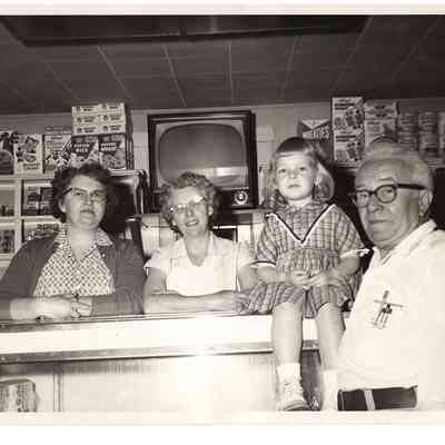 Interior of Welsh's Grocery: Lois "Dubbie" Jean Welsh, Dorothy "Dottie" Welsh, Traci Welsh-Taylor, Martin D. Welsh, Sr.: IMG2025.026.001 (44)