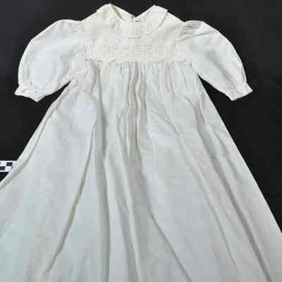 Short sleeved child's dress