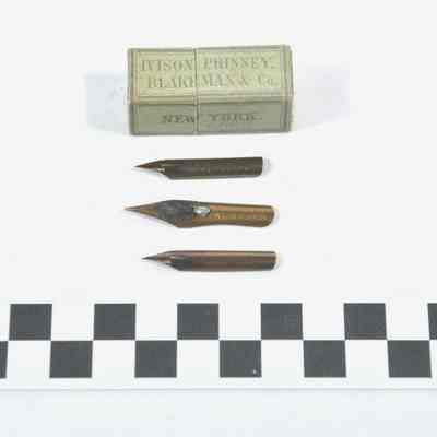 Pen nibs in green box