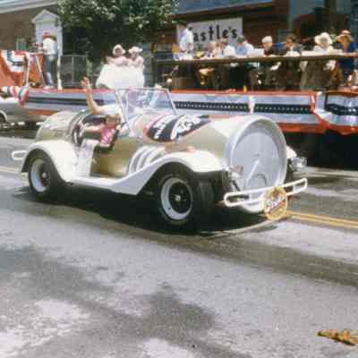 Bicentennial Parade in Charles Town