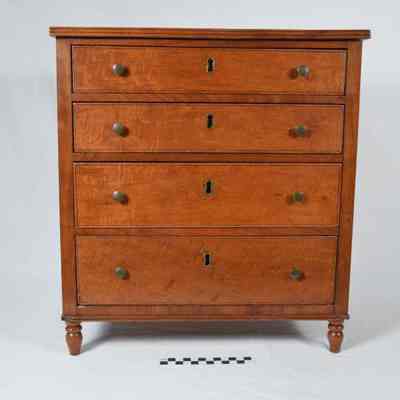 Miniature chest of drawers