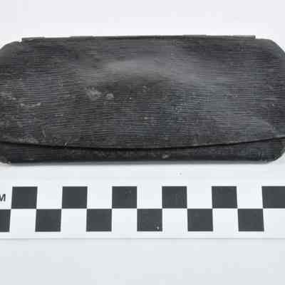 Black, felt lined eyeglasses case