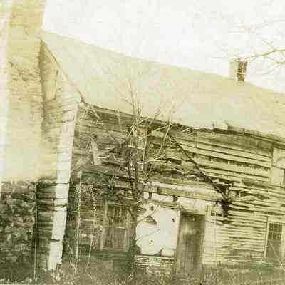 Henry Smith Tavern, Middleway