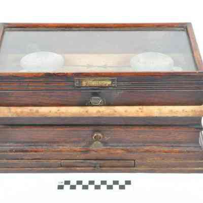 Oak, marble and brass apothecary scale