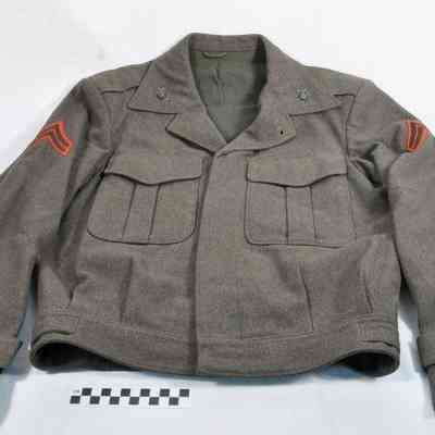 Korean War era Marine dress green uniform - Ike jacket