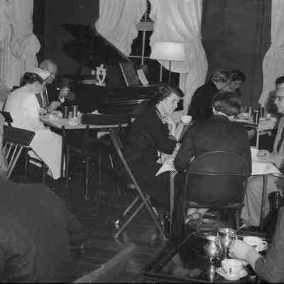 Interior of George William Myers, Jr. and Marian Merchant Myers' house near Shepherdstown