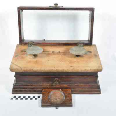 Oak, marble and brass apothecary scale