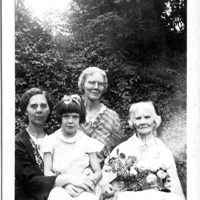 Louise Wood Brackett's 90th birthday celebration, June 10, 1932