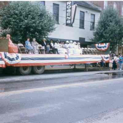 Bicentennial Parade in Charles Town