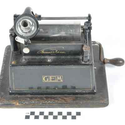 Edison cylinder phonograph