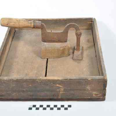 Small chopping knife