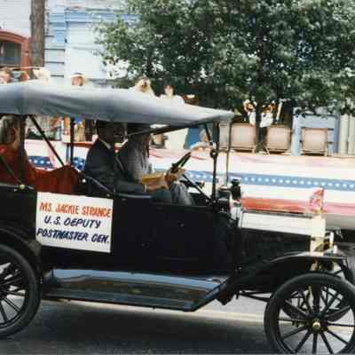 Bicentennial Parade in Charles Town
