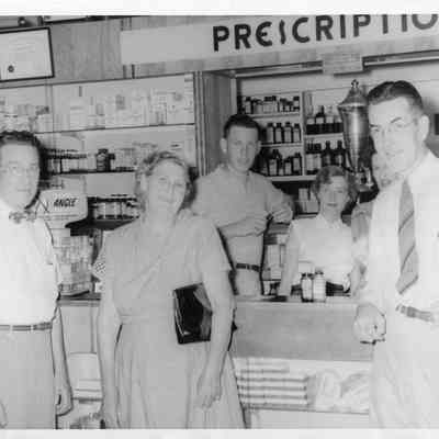 Nichols & Stuck pharmacists and customers, IMG3450-6