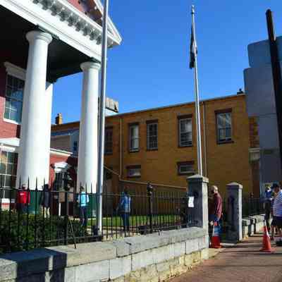 Early voting at Jefferson County Courthouse