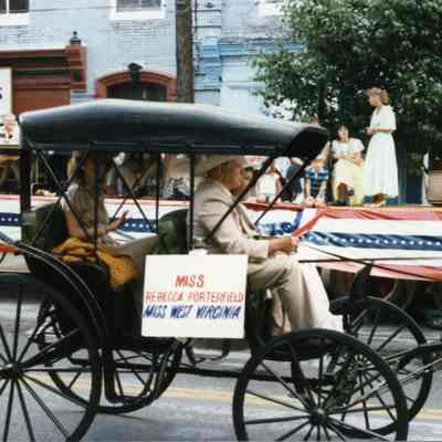 Bicentennial Parade in Charles Town