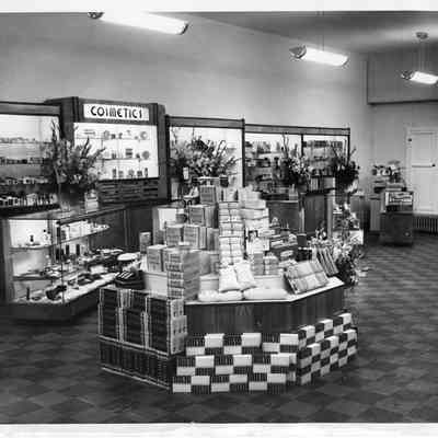 Nichols & Stuck Drug Store, grand opening, IMG3450-9