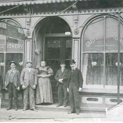 Brown's Ice Cream Parlor, West Washington Street